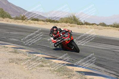 media/Dec-01-2025-Moto Forza (Mon) [[2daa91e15f]]/2-Intermediate Group/Session 4 (Turn 10 Inside)/